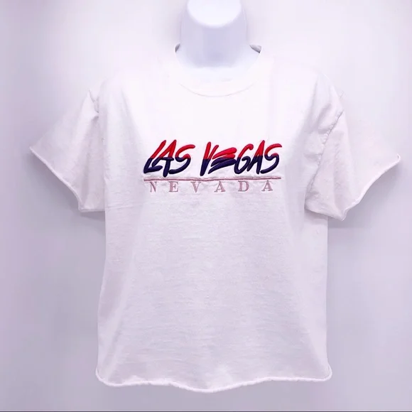VINTAGE Cropped Las Vegas T-Shirt Size M - Picture 1 of 8